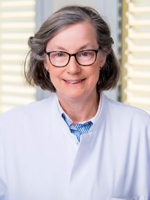 Dr. med. Charlotte van Erckelens Dr. med. Charlotte van Erckelens