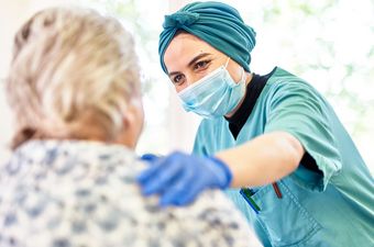 Gesundheitspflegerin Amal