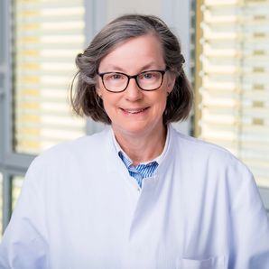 Dr. med. Charlotte van Erckelens Dr. med. Charlotte van Erckelens